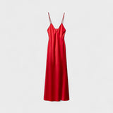 Karmino suknelė - Minimalistinis ir elegantiškas kirpimas