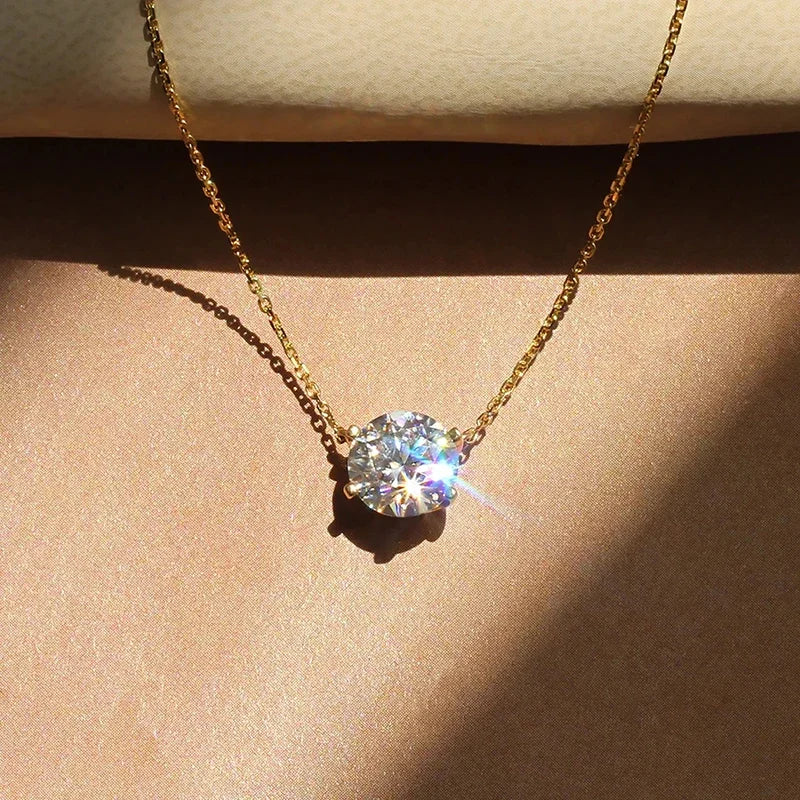 Elegantiškas Solitaire vėrinys su kristalu